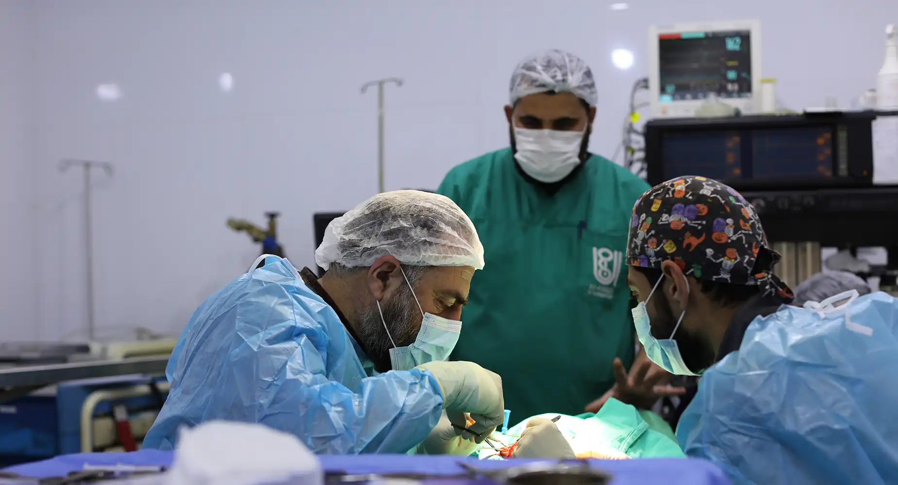 مشفى أطمة الخيري جراحة متقدمة لإنقاذ الحياة